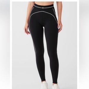 Alo Yoga Black and White Airbrush High-Waist Heart Throb Leggings Size M